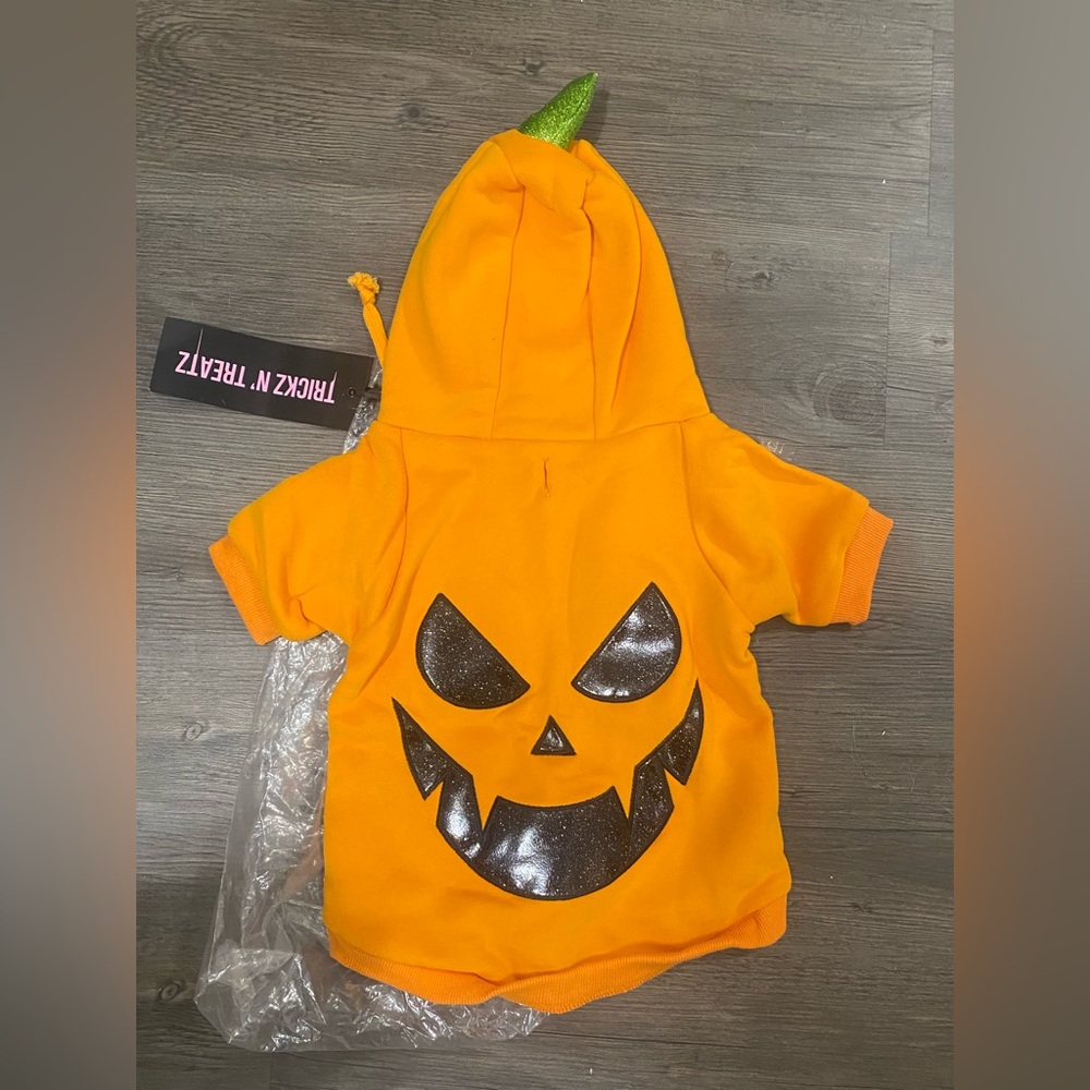 NWT Dolls Kill / Trickz N’ Treatz Pumpkin Posse Pet Hoodie
